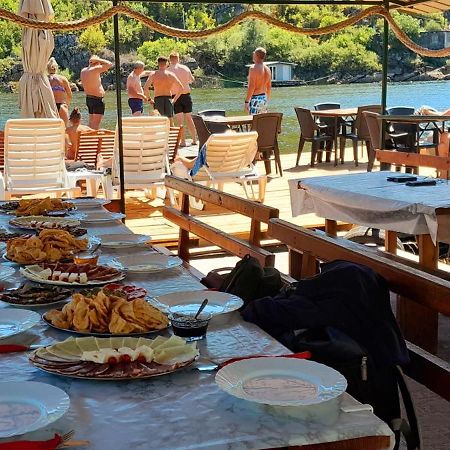 Mali Raj Apartmani Cetinje Kültér fotó