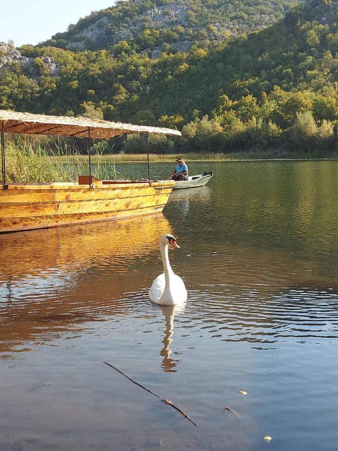 Mali Raj Apartmani Cetinje Kültér fotó