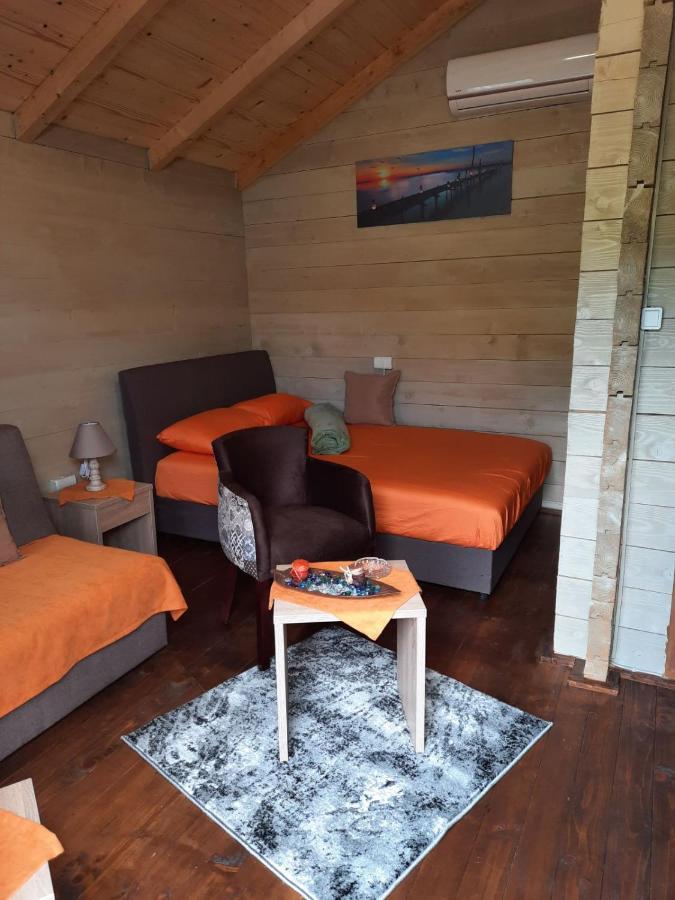 Mali Raj Apartmani Cetinje Kültér fotó