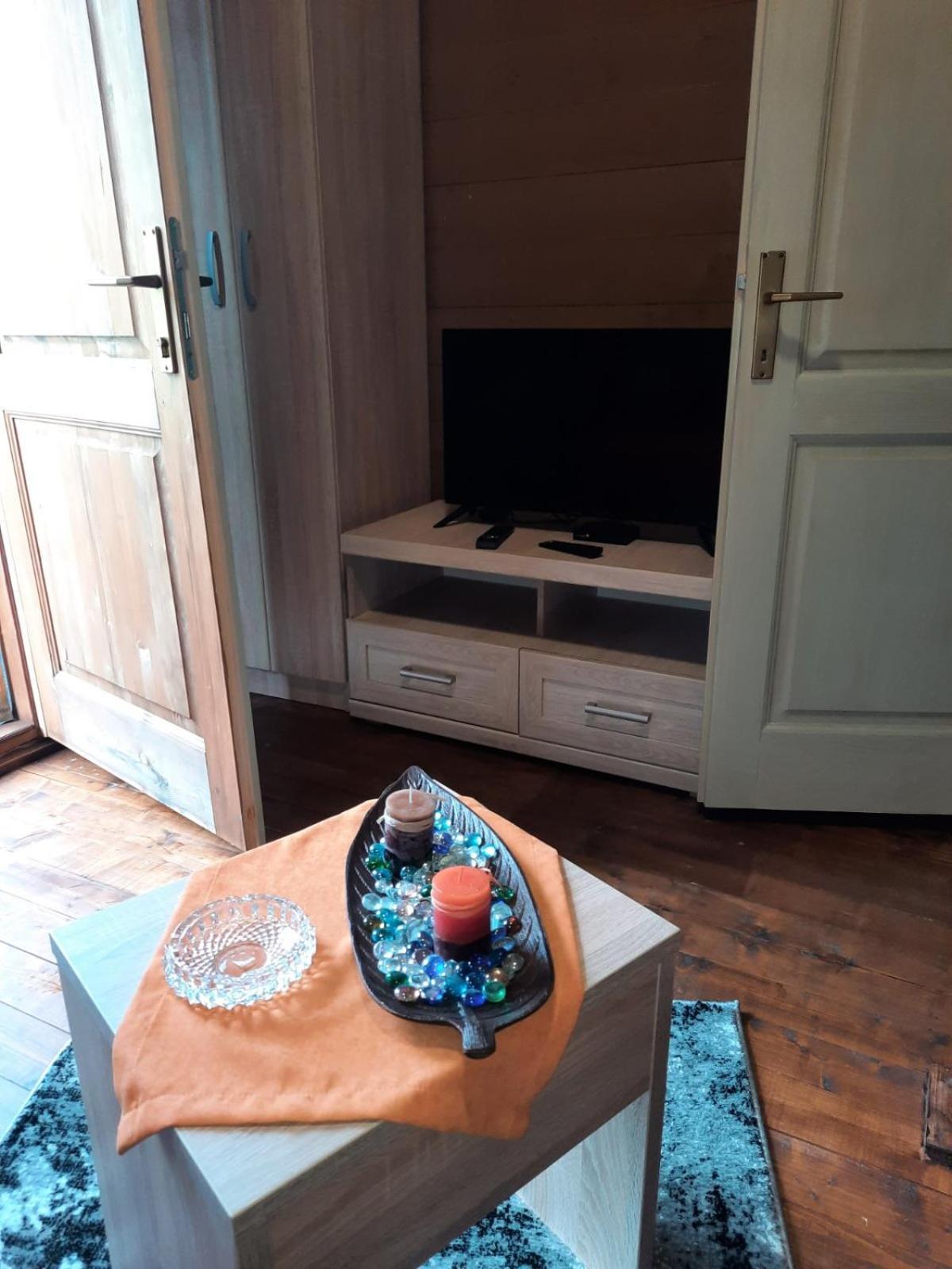 Mali Raj Apartmani Cetinje Kültér fotó