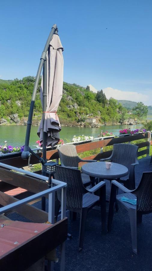 Mali Raj Apartmani Cetinje Kültér fotó
